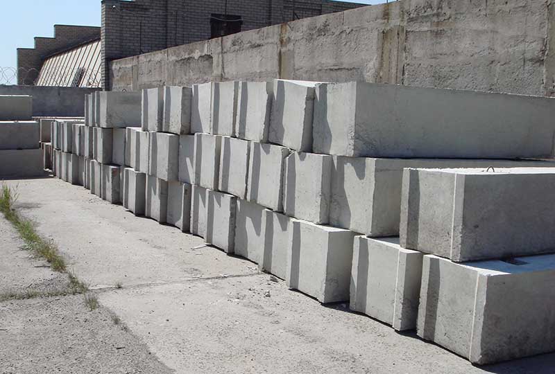 Перевозка бетонных блоков